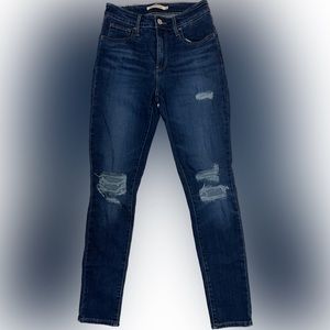 Levi’s 721 High-rise distressed skinny jean size W26 L30